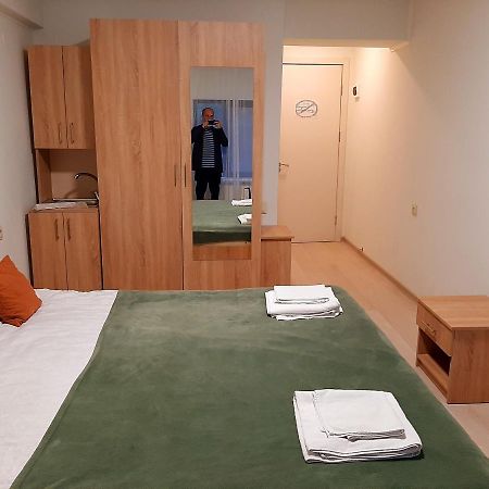 Amadeus Hotel Тбилиси Экстерьер фото