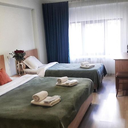 Amadeus Hotel Тбилиси Экстерьер фото