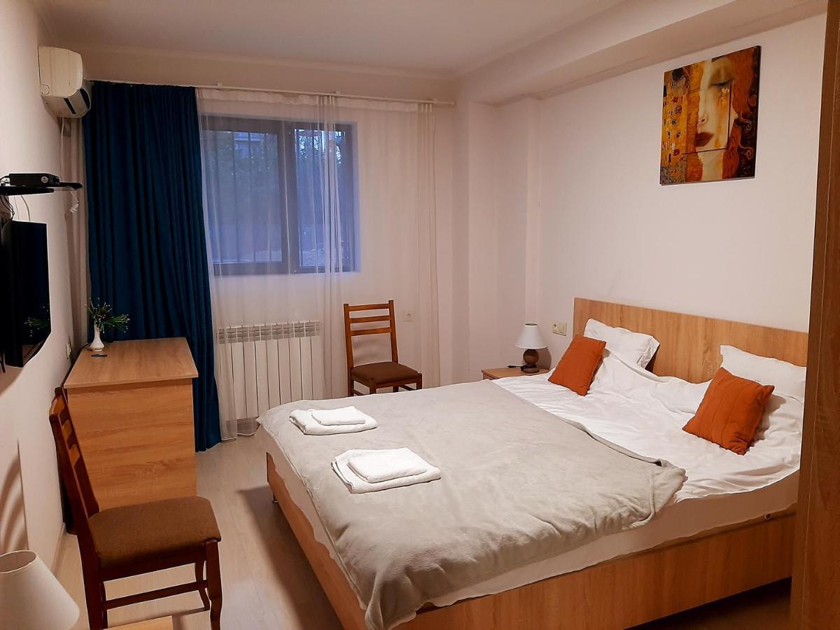 Amadeus Hotel Тбилиси Экстерьер фото