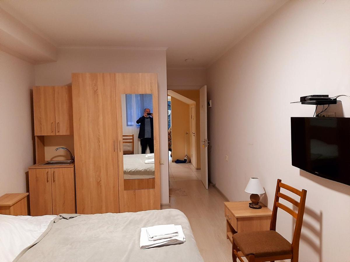 Amadeus Hotel Тбилиси Экстерьер фото