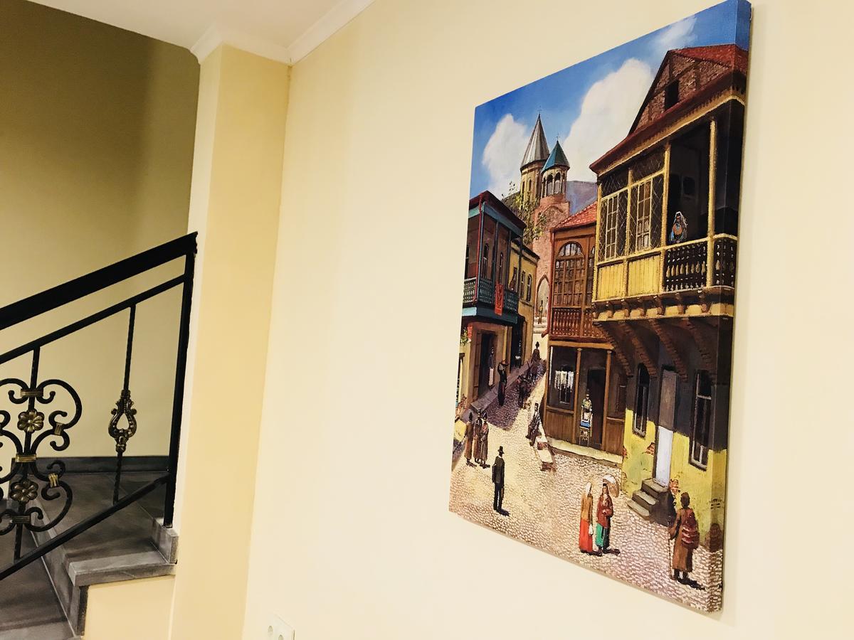 Amadeus Hotel Тбилиси Экстерьер фото